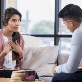 Thuê người tâm sự
